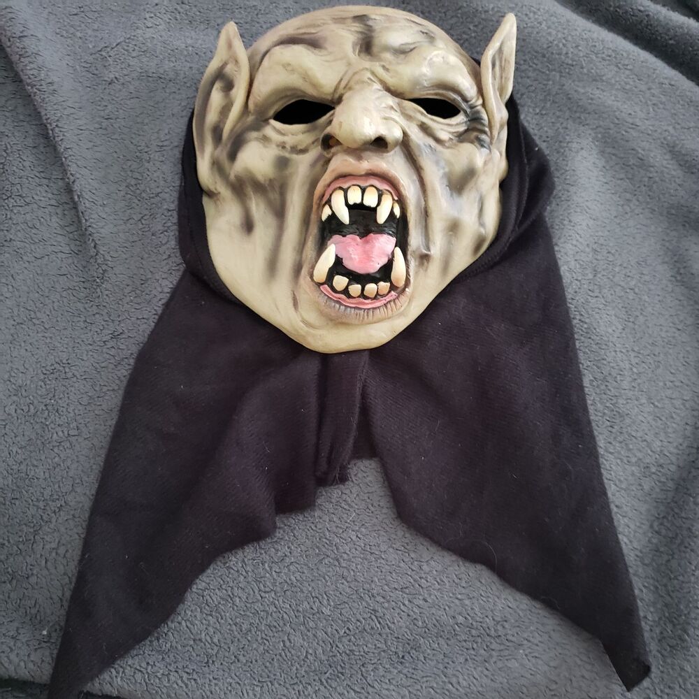 Halloween Horror Novelty Scary Mask Vamp